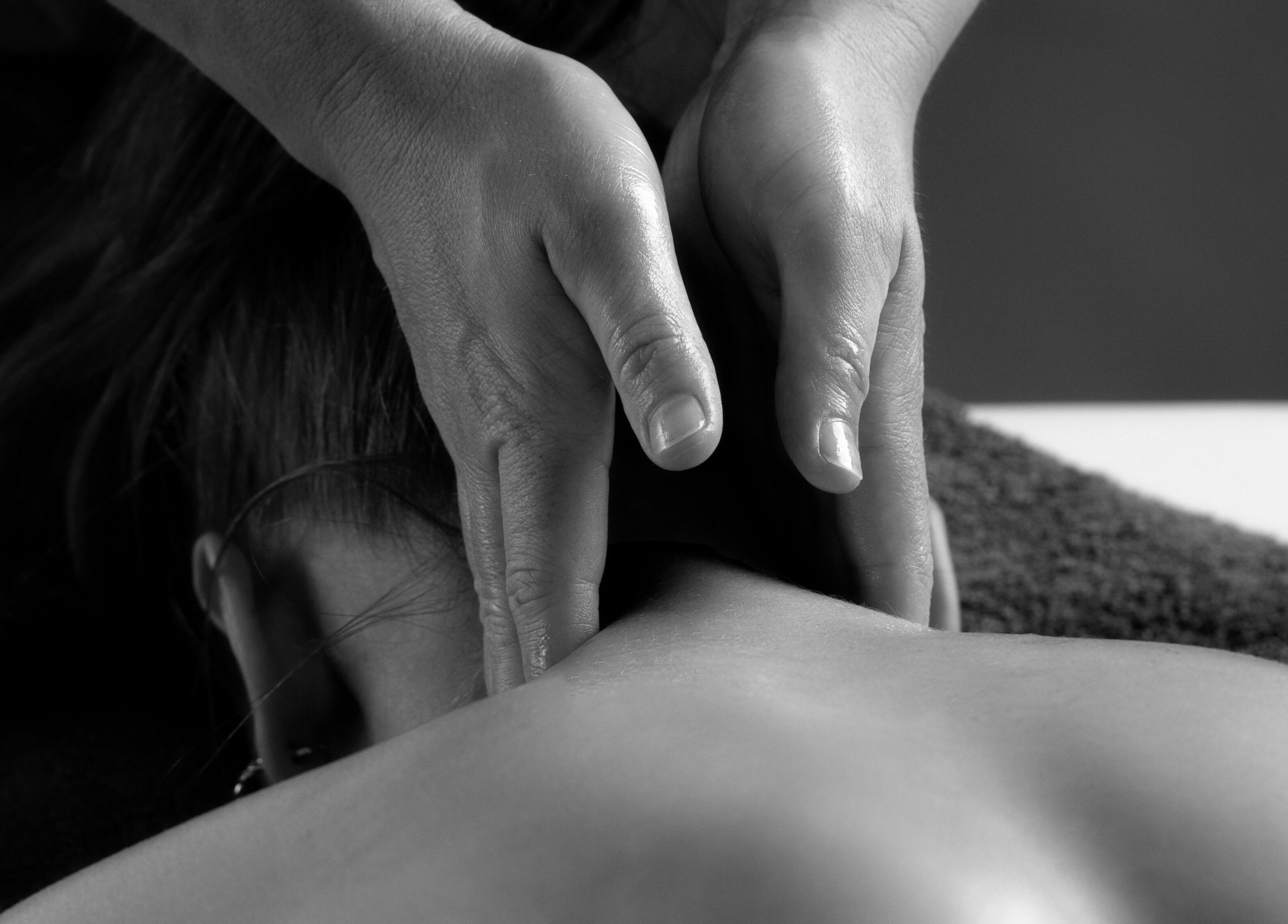 Relaxing massage at Shërimi Massage Hoedspruit in Hoedspruit, Limpopo, ZA. Experience calm and rejuvenation.