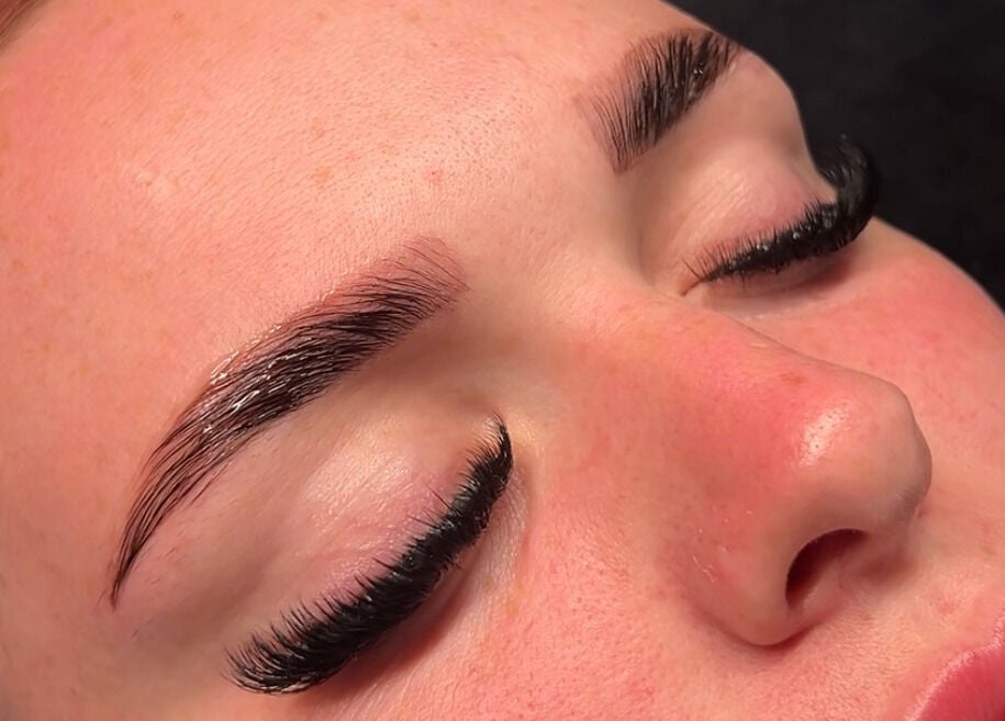 Lush eyelash extensions at Eve Studio, Tuggerah, New South Wales, AU showcase elegance and style.