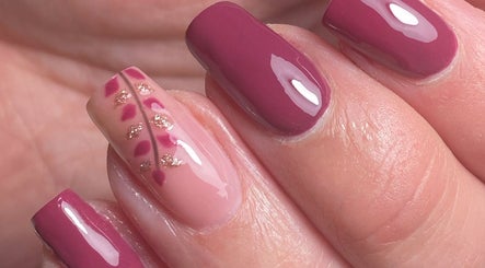 Melificant Nails by Mel image 2