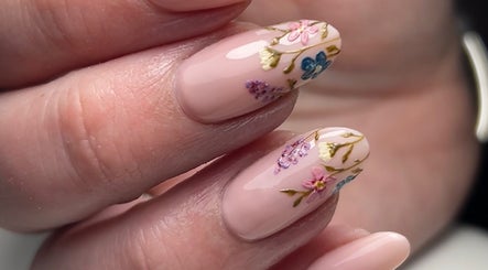 Melificant Nails by Mel image 2