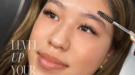 Lashes With Cece