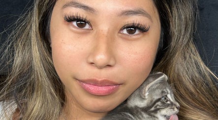 Lashes With Cece, bilde 2