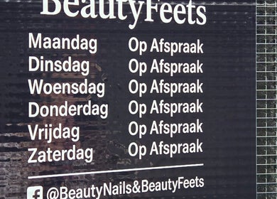 Openingstijden bij Beauty Nails & Beauty Feets, Ede, Gelderland, NL: Alleen op afspraak, Raadpleeg sociale media.