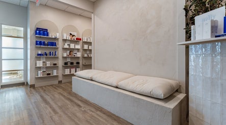 Coin détente élégant à Neolea Clinique Médico Esthétique, Saint-jean-sur-richelieu, Québec, CA.