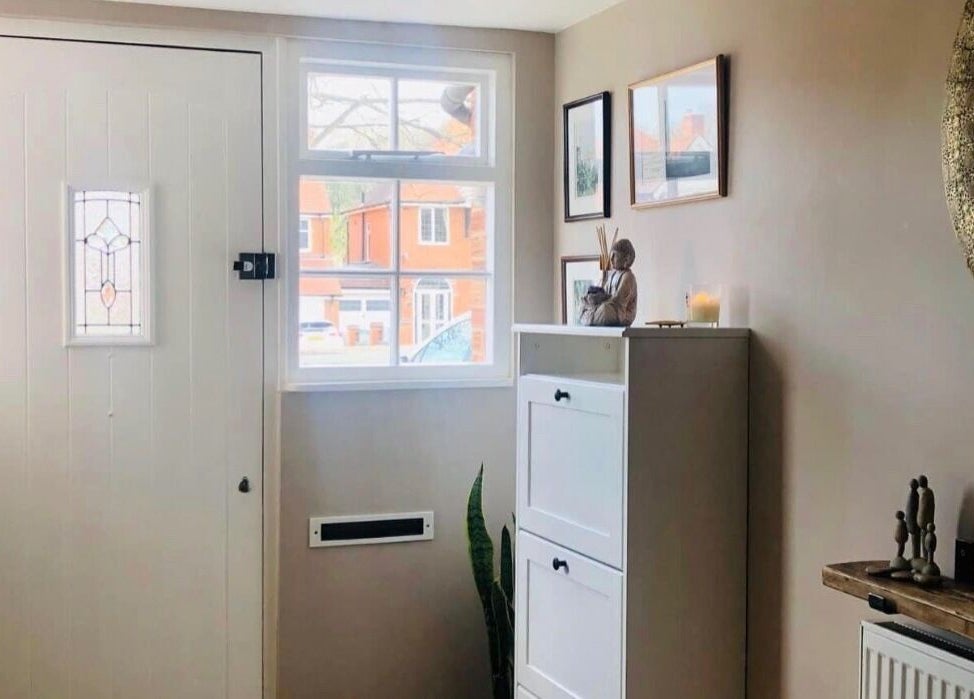Calming entryway at Apple Lodge Therapies in Redditch, England, GB with natural light and serene decor.