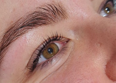Close-up of beautifully shaped eyebrow and lashes at B Beautiful Birmingham at Endres, Birmingham, England, GB.