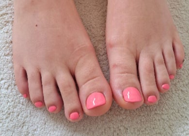 Neatly polished toenails at B Beautiful Birmingham at Endres, Birmingham, England, GB.