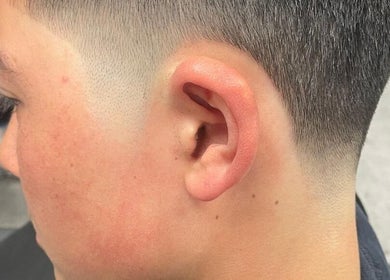 Verzorgde strakke fade bij Ilyana Kapsalon, Drachten, Friesland, NL.