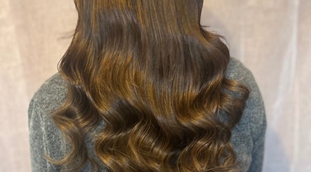 Bonded Hair Extensions image 2