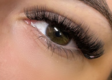 Close-up of eyelash extensions by Andreea CAT PMU & Lash Artist, Dagenham, England, GB.