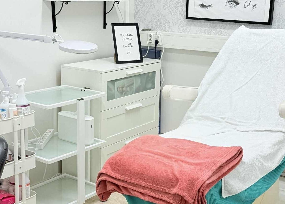 Magic Beauty Room Kauneushoitola hoitohuone Keravalla, FI. Laadukas sisustus rentouttavia hoitoja varten.