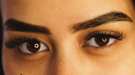 Teffy's Lashes and Brow Studio image 2