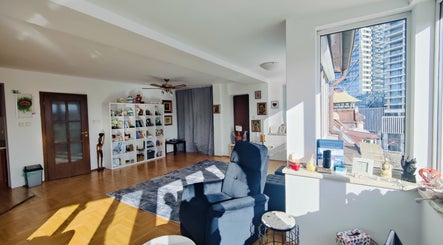 Интериор на Холистичен Център за Биорезонансен Анализ - Vita Vivere, София, София Област, BG с модерно обзавеждане.