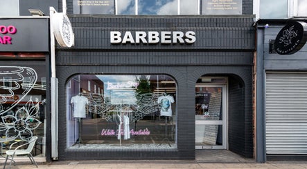 Εικόνα Skins & Needles Barbers 3
