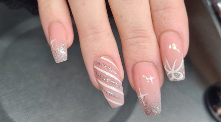 صورة Lory's Beauty 2