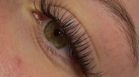 صورة Lory's Beauty 3
