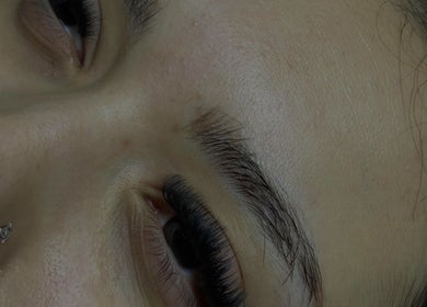 Close-up of eyelash extensions at Inked n' Lashed, Oakville, Ontario, CA showcasing artistry.