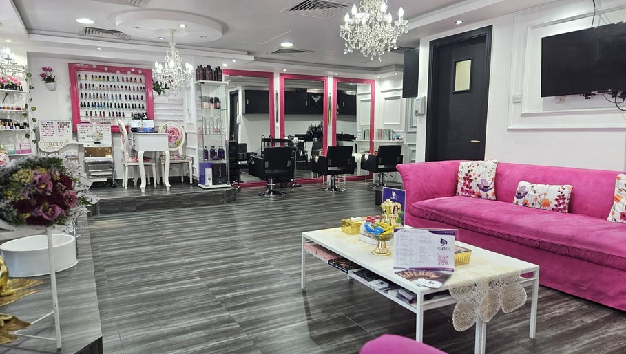 Alora Beauty Center صورة 1