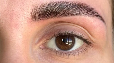 Brows by Nadia D image 2