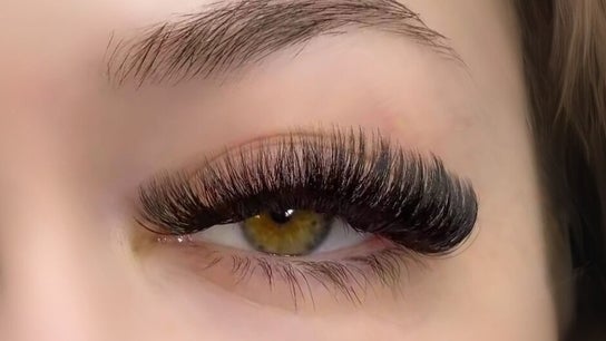 Natural Lash Studio