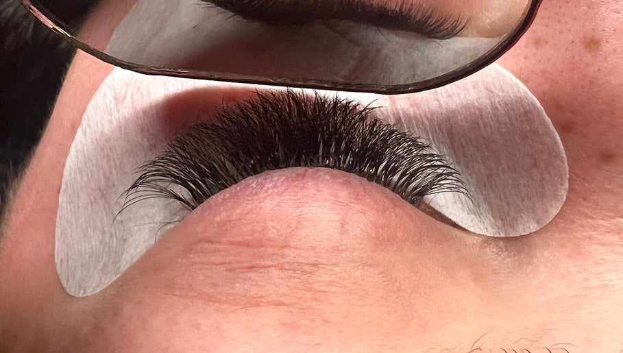 Lash Jeneration image 1