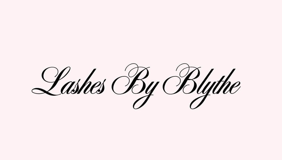 LASHES BY BLYTHE, bild 1