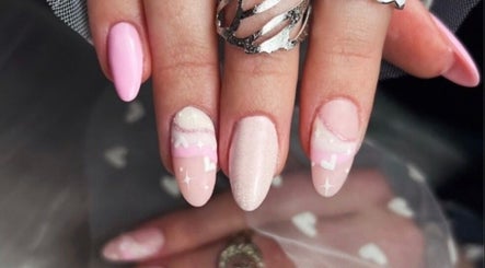 StellaNails image 3