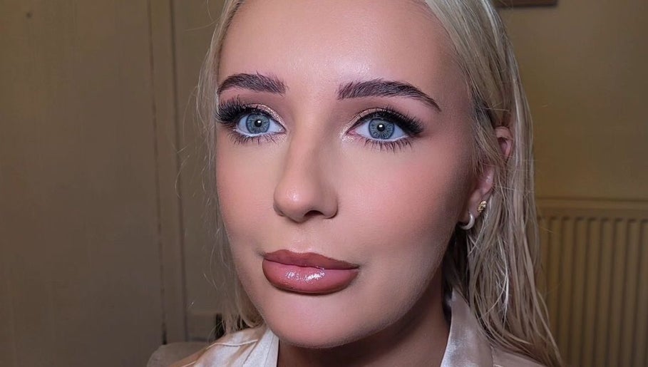 MakeupbyH Bild 1