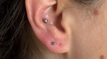 Ember Piercing, bilde 3