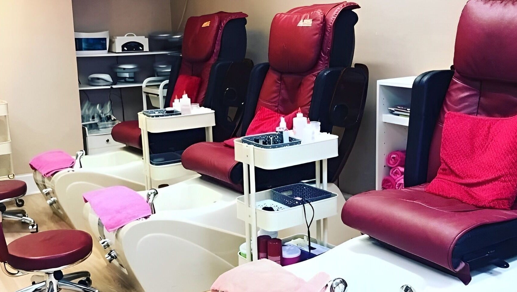 Comfortable spa chairs at New Look Nails and Beauty, Newbridge, County Kildare, IE, offering a relaxing experience.