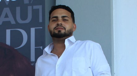 CHAMO BARBER