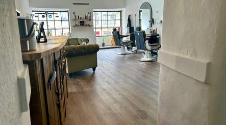 Guappo Hair Design