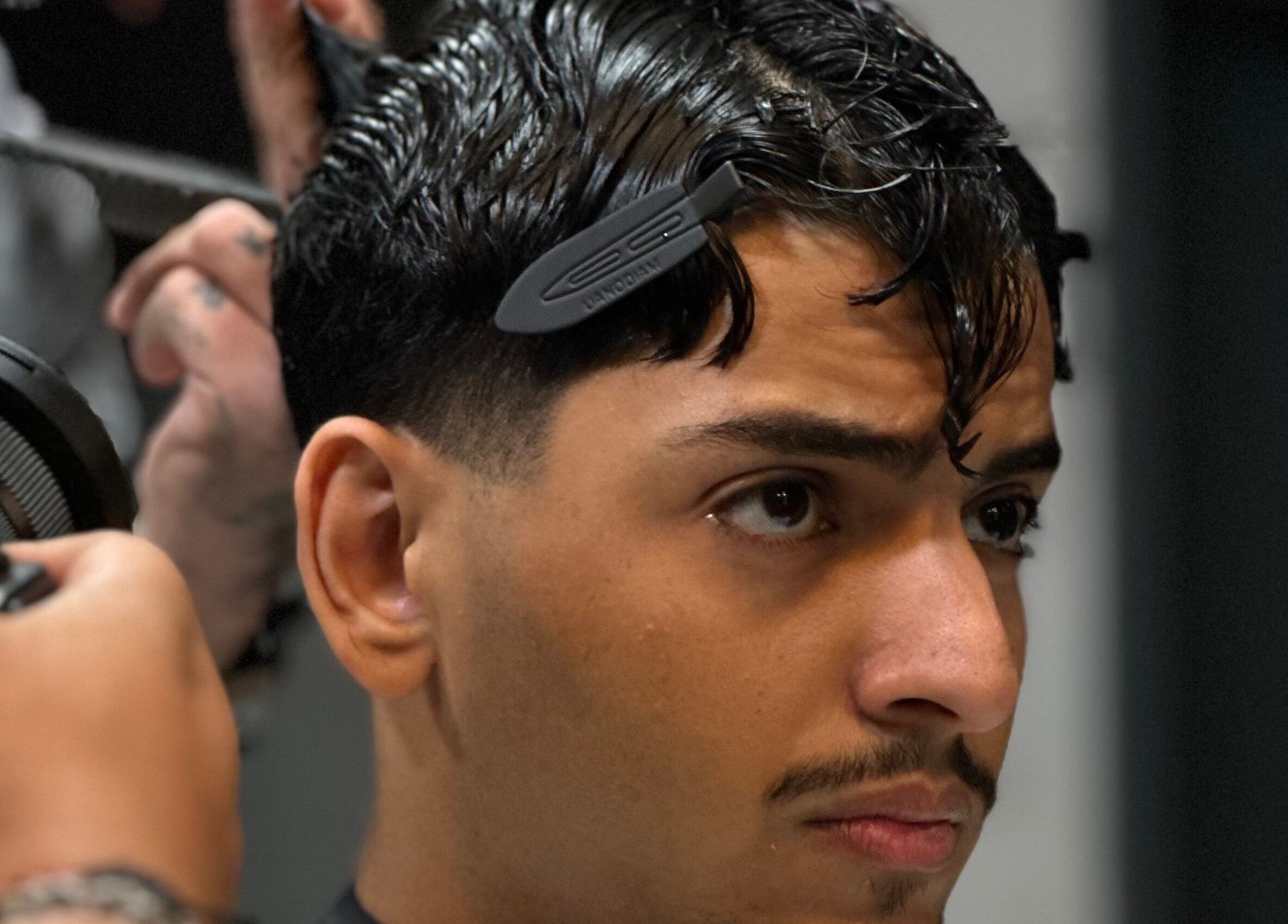 Le Coupe - لي كوب hairstylist crafting a trendy haircut in Amman, Amman Governorate, JO.