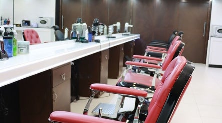 Cayenne Gents Salon -Inter Continental Abu Dhabi image 2
