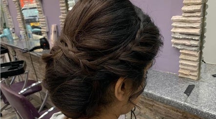Muna Salon 2 imagem 2