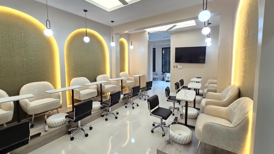 Good Nails, Beauty Bar and Barbershop