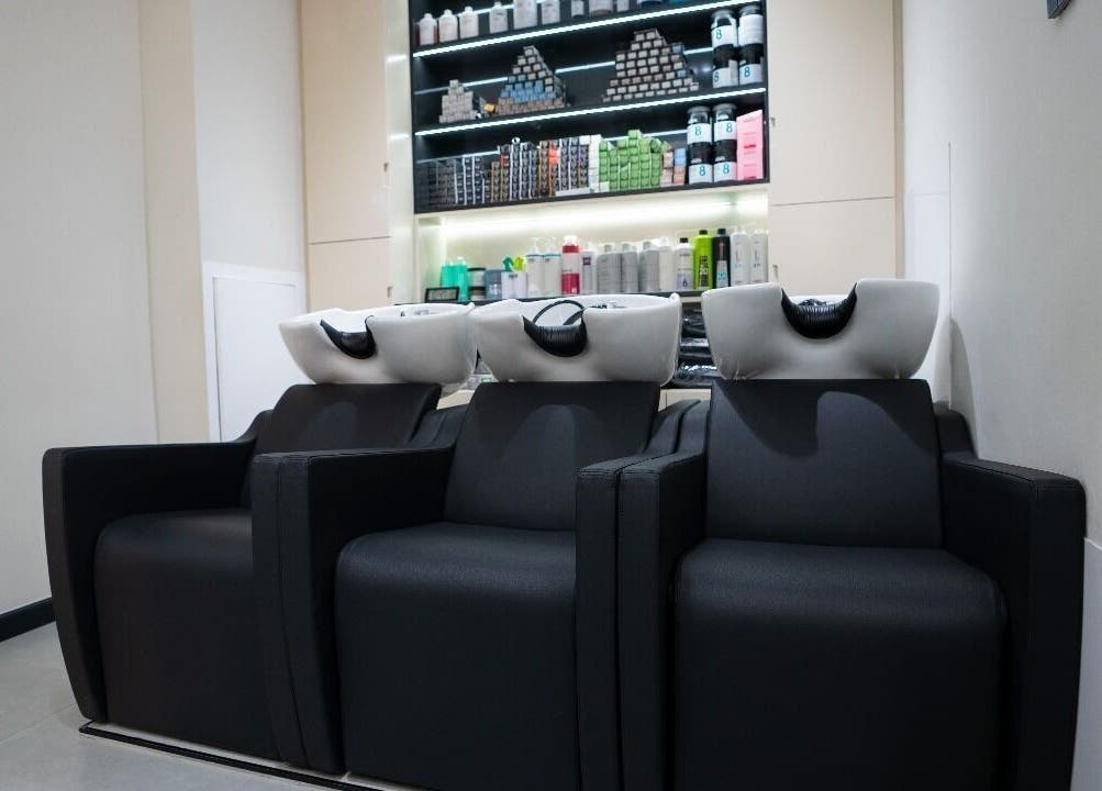 Elegant wash stations at Mike's Beauty Lounge, أبو ظبي, أبو ظبي, AE offer luxury hair care.