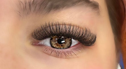 The Lash Lounge By Danielle obrázek 3