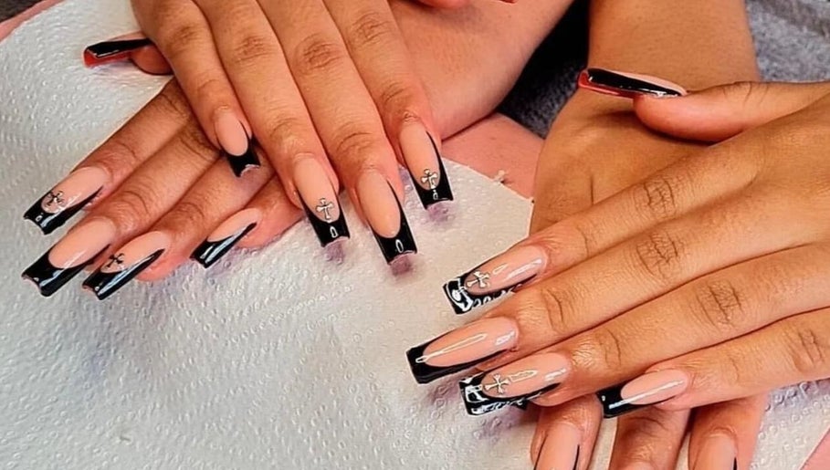 Thandeka's Nails image 1