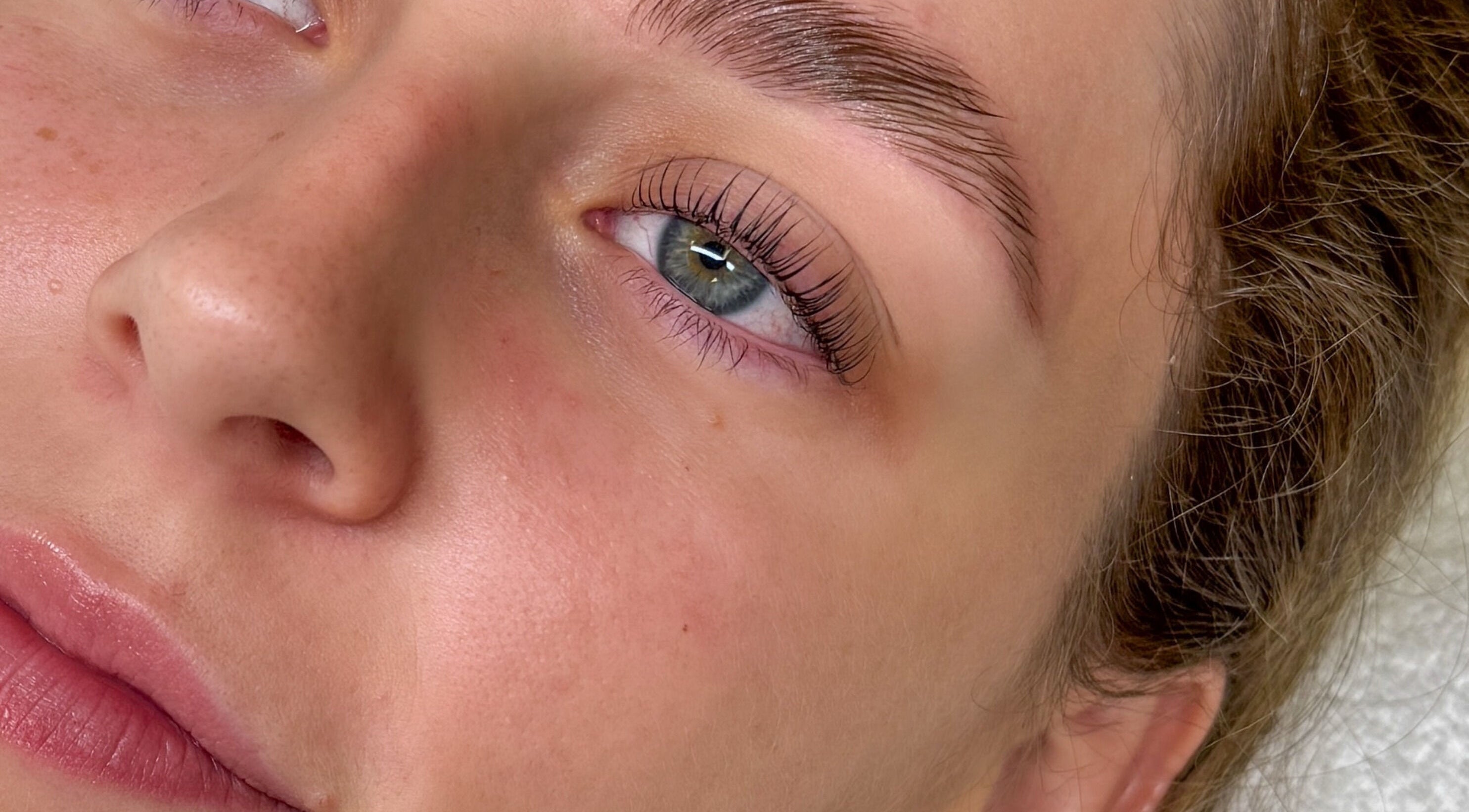 Extension de cils à Esthétique - Élisabeth Côté 🪽, Sainte-Madeleine, Québec, CA pour sublimer votre regard.