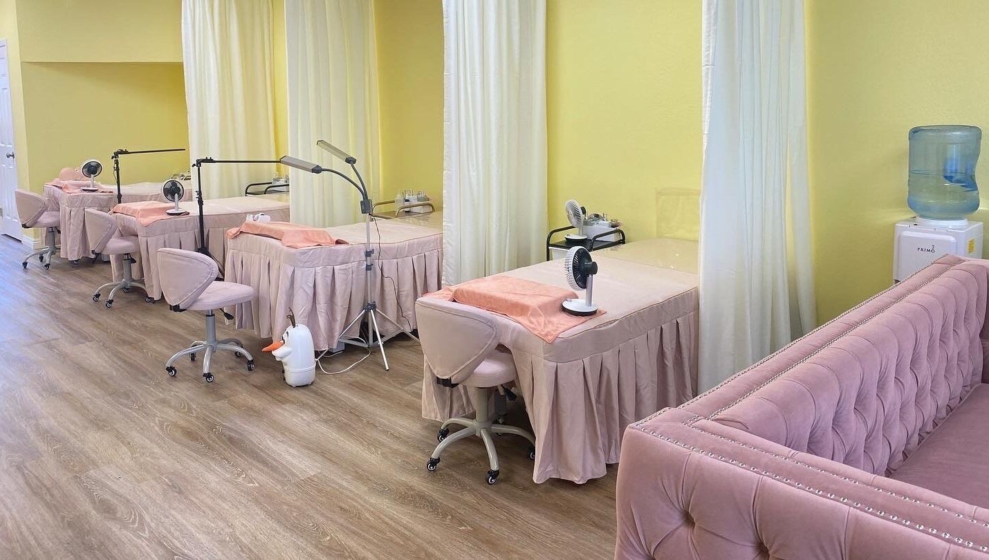 Art lash beauty manicure setup with plush chairs in Baldwin Park, California, US.
