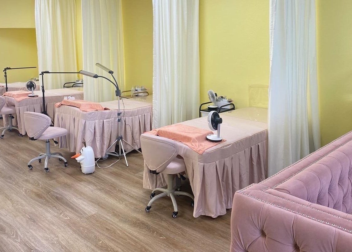 Art lash beauty manicure setup with plush chairs in Baldwin Park, California, US.