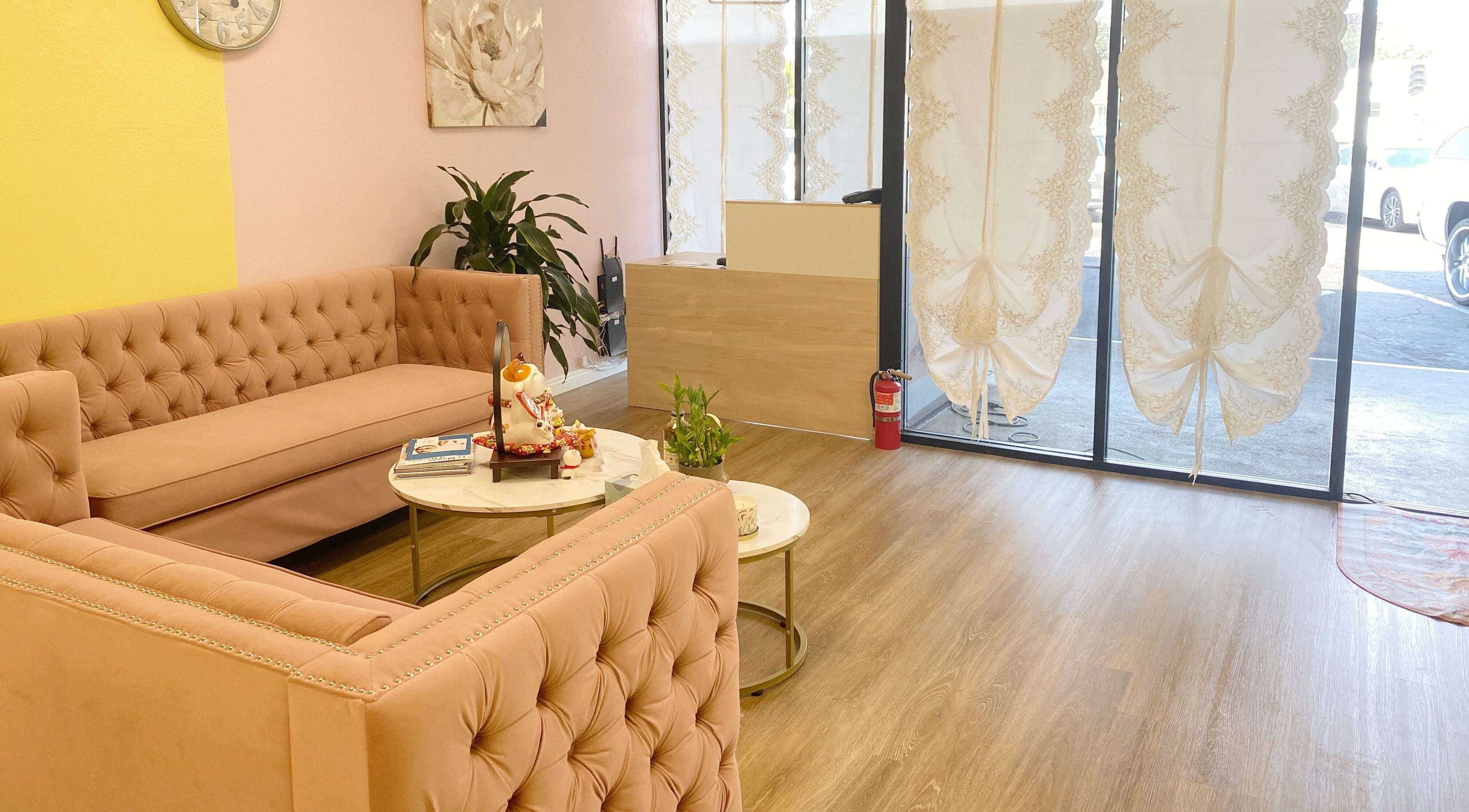 Elegant waiting area with plush seating at Art Lash Beauty in Baldwin Park, California, US.