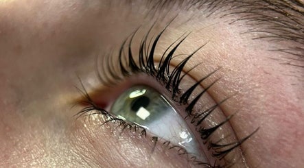 Close-up of styled lashes at Perfect Beauty Setubal, Setúbal, Setúbal, PT.