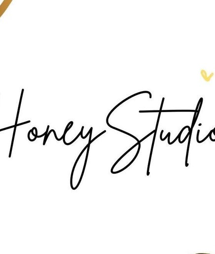 The Honey Studio imaginea 2