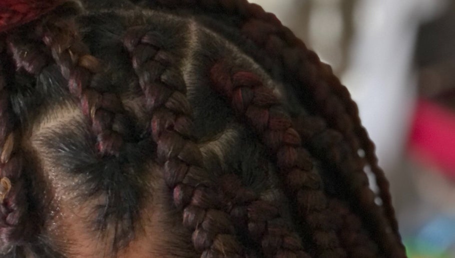 Unique Braidz And Tingz LLC image 1