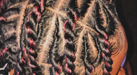 Unique Braidz And Tingz LLC image 3