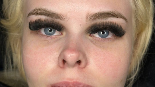 Diana R Lashes