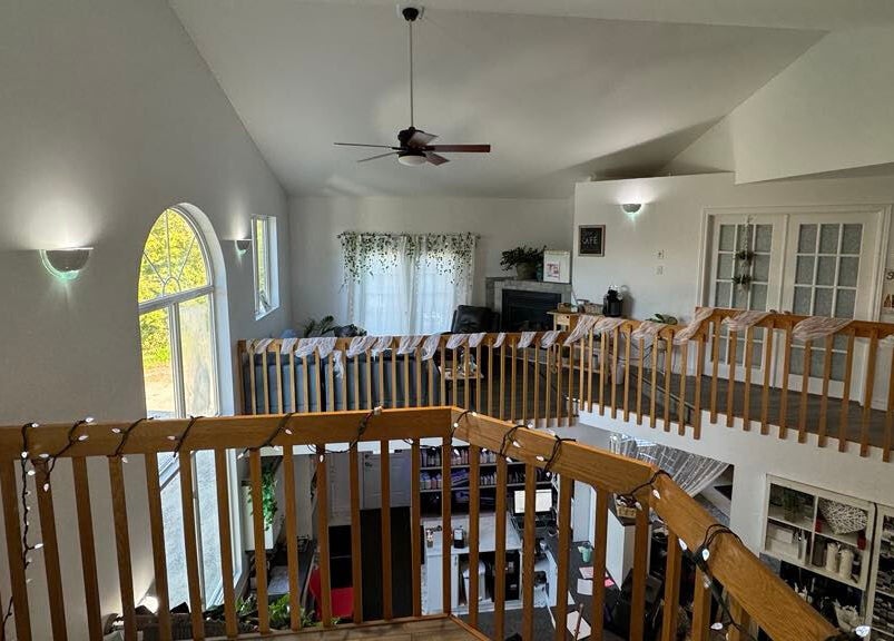 Intérieur spacieux et lumineux de L’espace Beauté Elle Et Lui à Gatineau, Québec, CA.