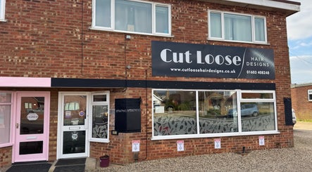 Cut Loose Hair Designs